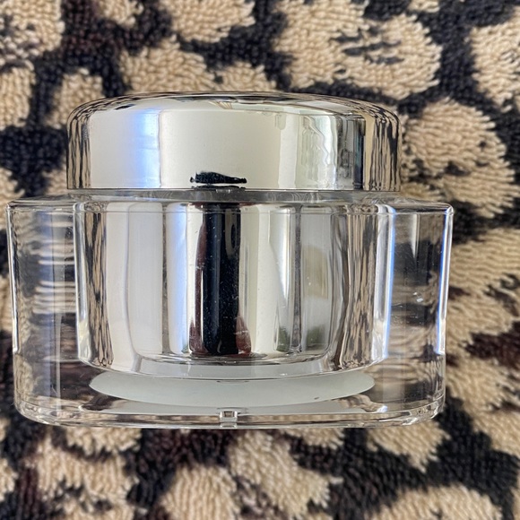 Texturizing Cream - Picture 2 of 5